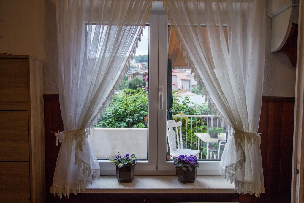 Apartment Cherie โตรกีร์ ภายนอก รูปภาพ