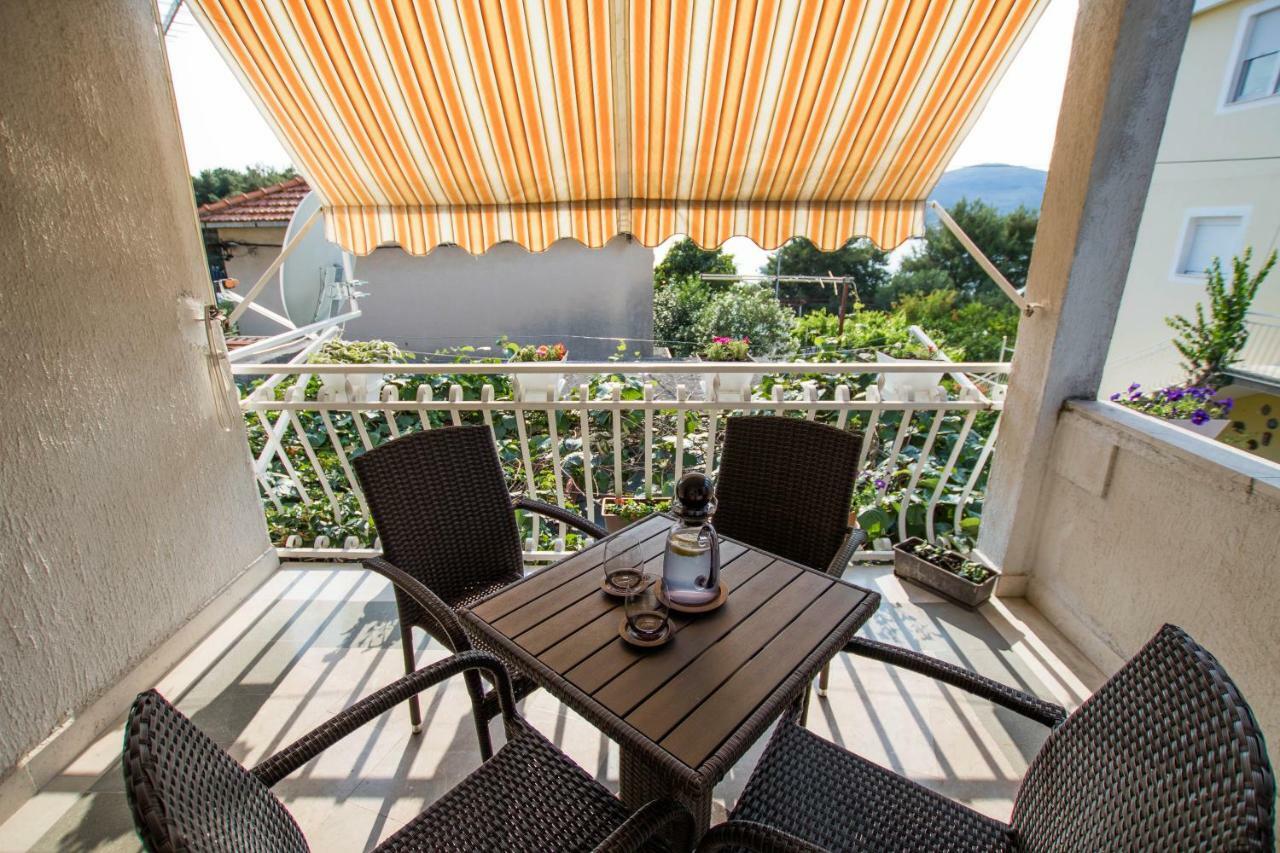 Apartment Cherie โตรกีร์ ภายนอก รูปภาพ