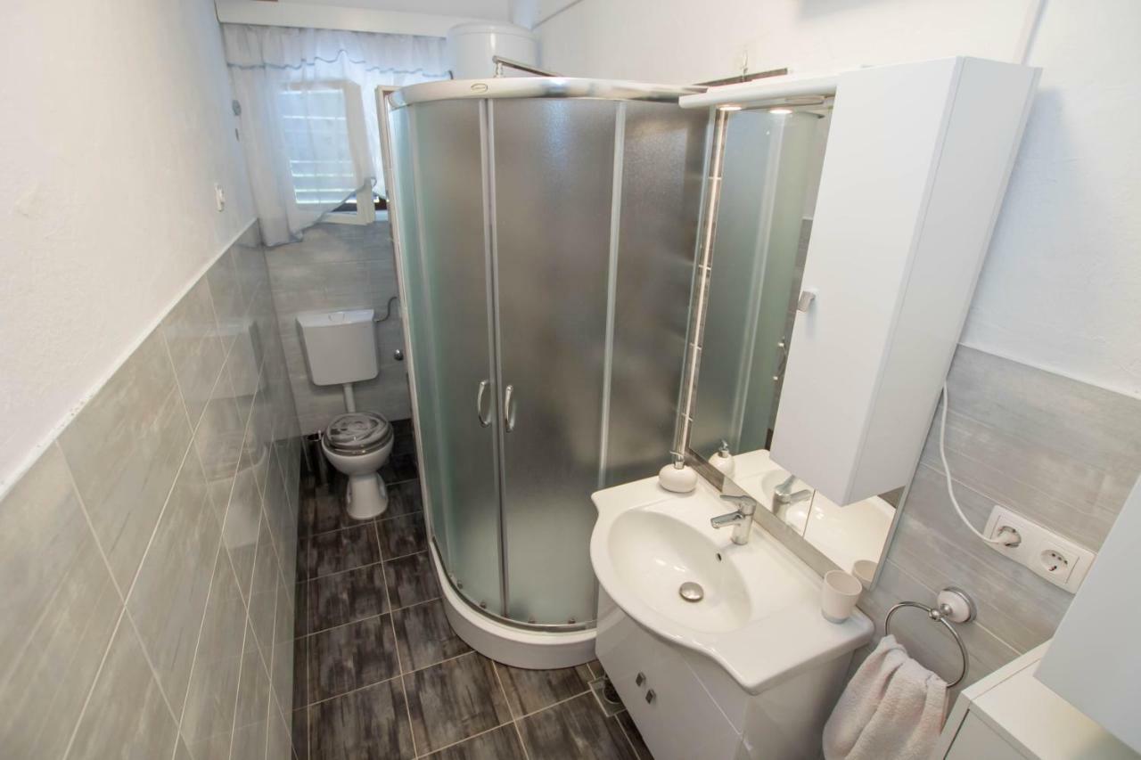 Apartment Cherie โตรกีร์ ภายนอก รูปภาพ